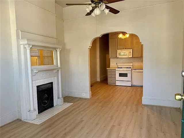 2218 Jena St — Photo 3