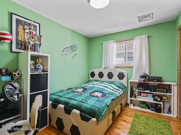 40 Devens St #1&2 — Photo 20