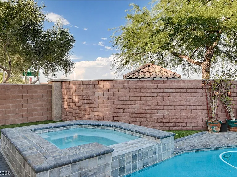 10400 Raining Sky St — Photo 38