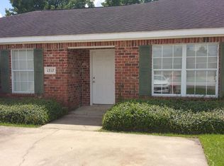 1717 N Tallowood Dr, Lake Charles, LA 70605