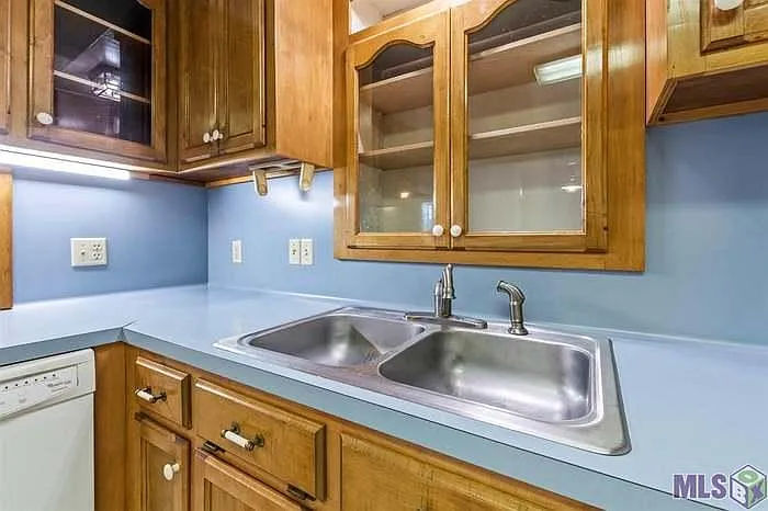 10224 Darryl Dr — Photo 7