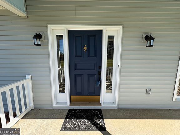2nd image of 284 Kewanee Dr