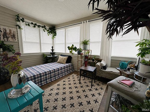5th image of 1141 Kinnaird Ave