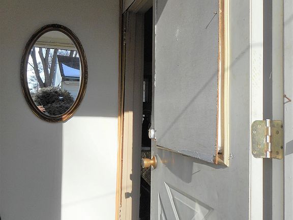 2nd image of 1476 Werner Ave NW