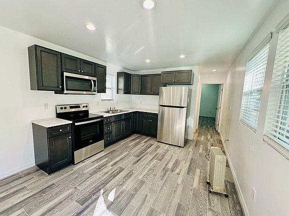 2nd image of 651 Francis St Lot 8
