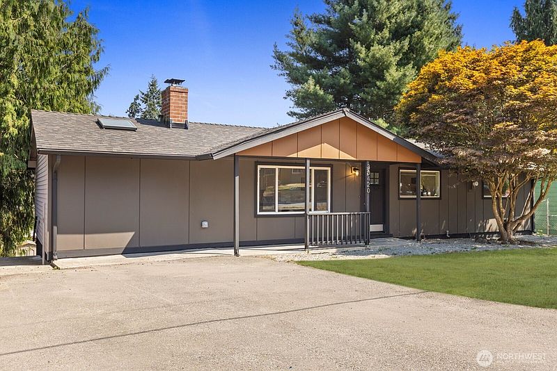 4th image of 30420 2nd Avenue S