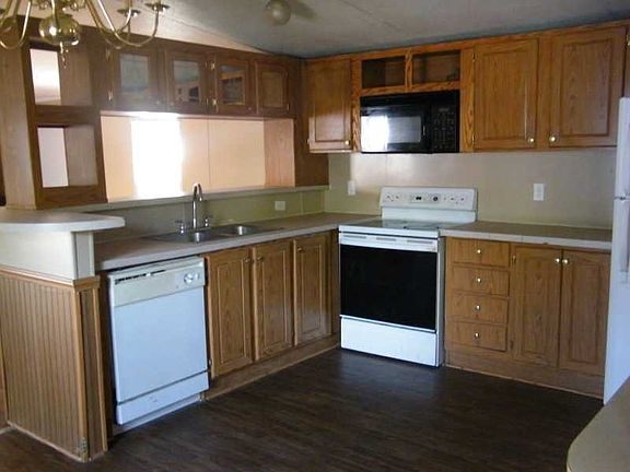 3rd image of 112 Edsel Dr