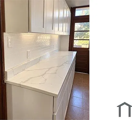 7 bed, 2100 sqft, $7,500 — Photo 4