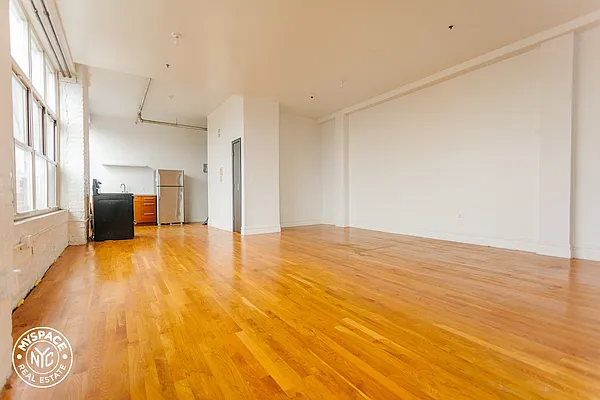 Rented by MySpaceNYC | media 33