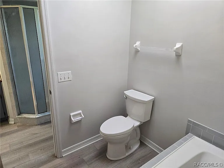 8288 W Barry Ct — Photo 15