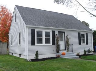 32 Hervey St, Cranston, RI 02920