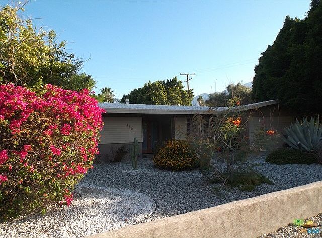 Nice curb appeal