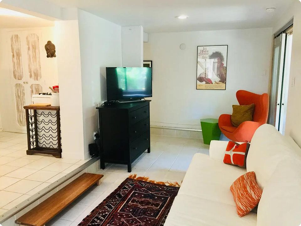 Main salon with step up to kitchen