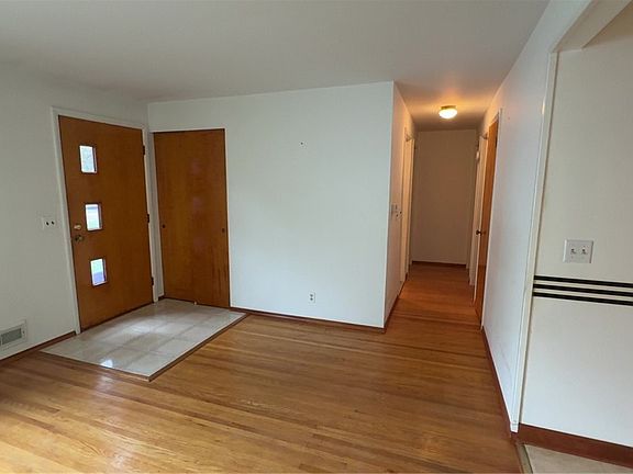 2nd image of 260 Ripplewood Dr
