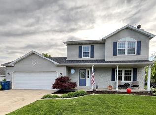 704 Platt Way, Hudson, IL 61748