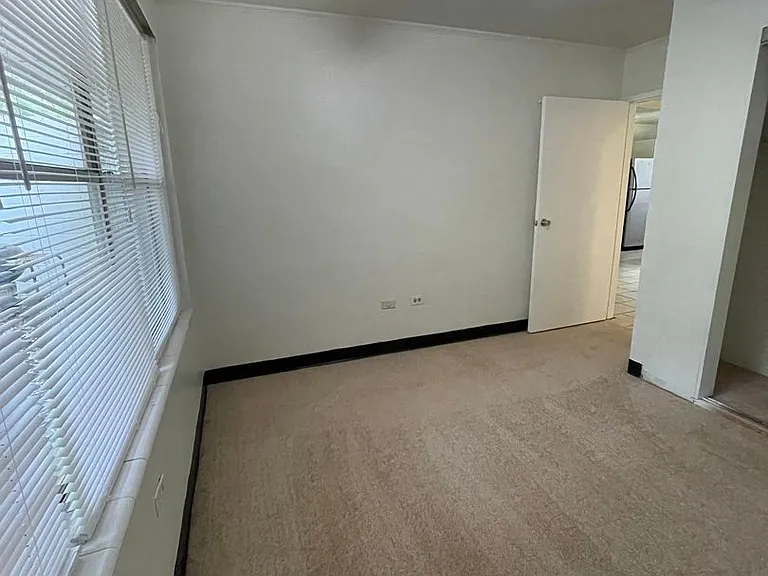 1025 Venita Dr — Photo 9