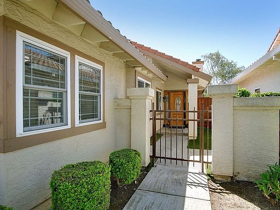 4th image of 17097 Tassajara Cir