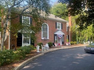 78 Newport Dr, Youngstown, OH