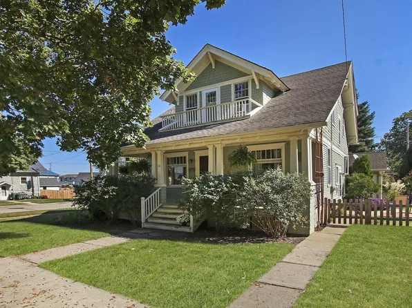 300 Henry STREET, Burlington, WI 53105