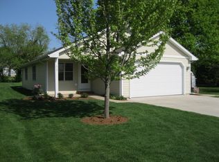 615 S 6th St, Delavan, WI 53115