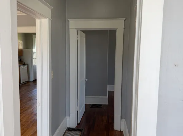 1601 E Unaka Ave, Johnson City, TN 37601