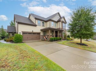 17013 Luvera Ln, Charlotte, NC 28278