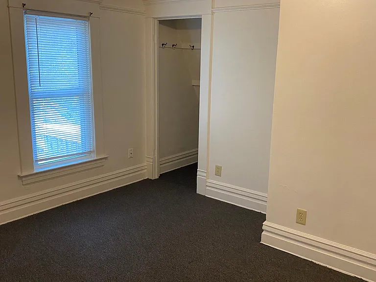708 N Sycamore St — Photo 14