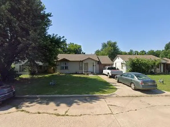 5928 NW 41st St, Warr Acres, OK 73122