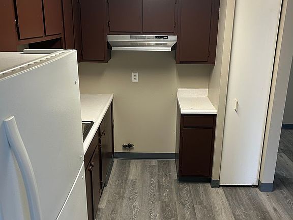 4th image of 815 Belmont Blvd #204