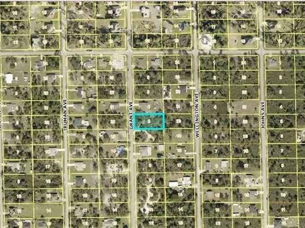 614 Grant Ave, Lehigh Acres, FL 33972