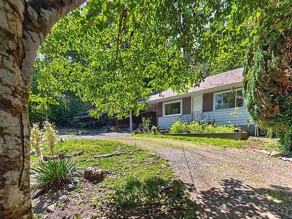 2nd image of 5280 Koksilah Rd