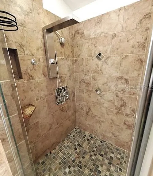 908 Alsace Dr — Photo 13