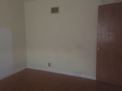 5th image of 4336 N Taylor Ave
