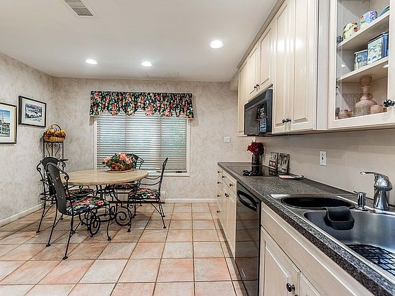 4th image of 3379 Seawane Dr