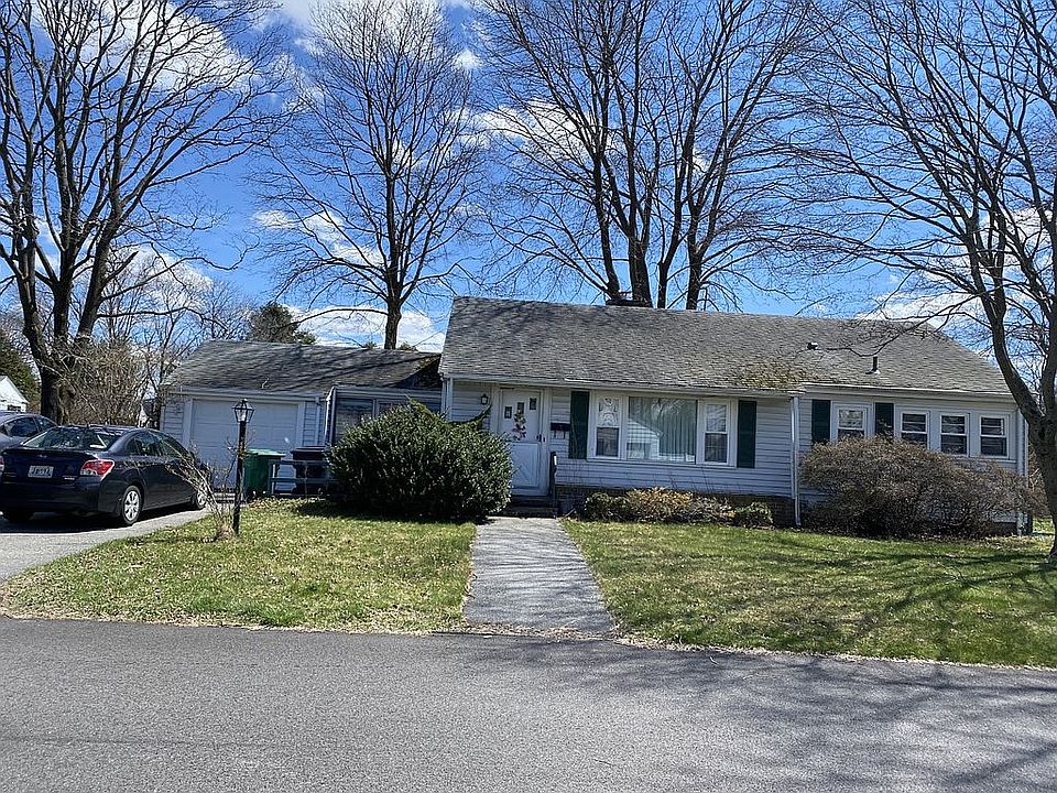 2nd image of 60 Alvin St