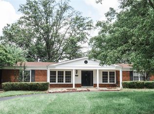 11951 Emerald Green Dr, Saint Louis, MO 63141