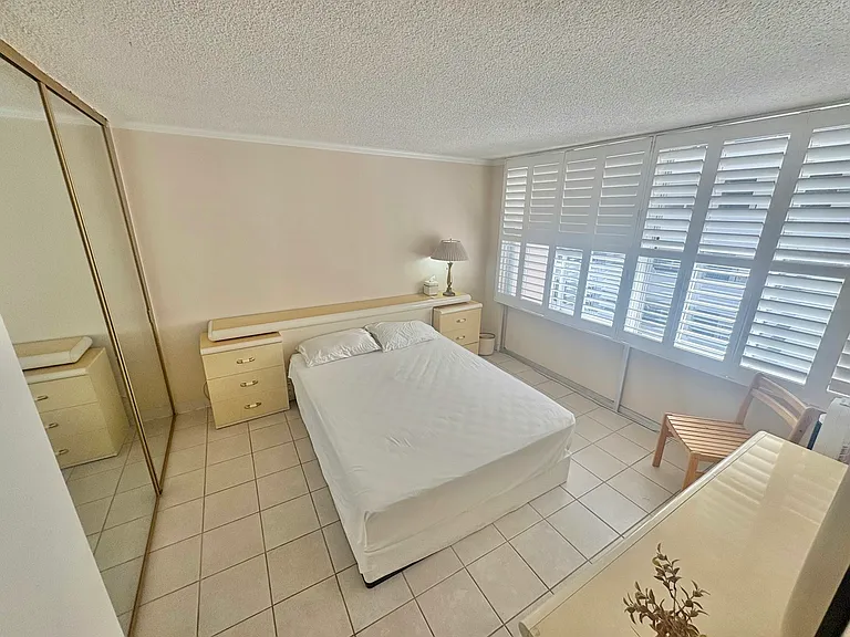 2415 Ala Wai Blvd — Photo 11