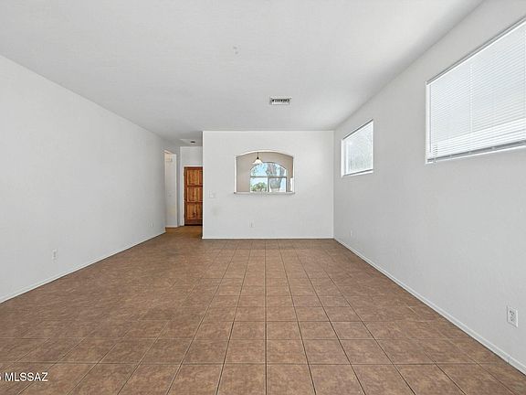 5th image of 2311 N Avenida Tabica