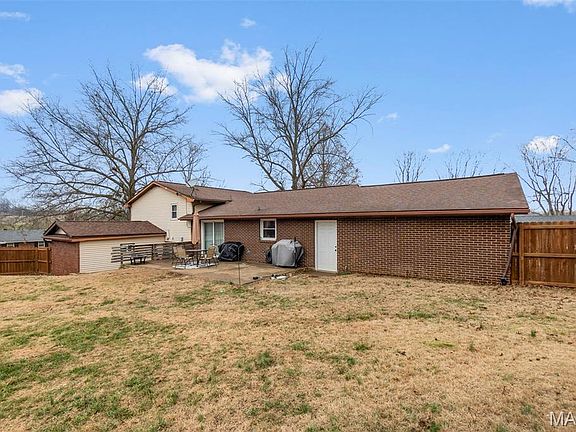 5th image of 307 Francis Dr