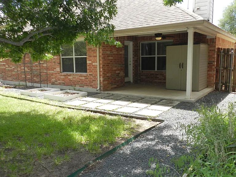 613 Hickory Run Dr — Photo 35