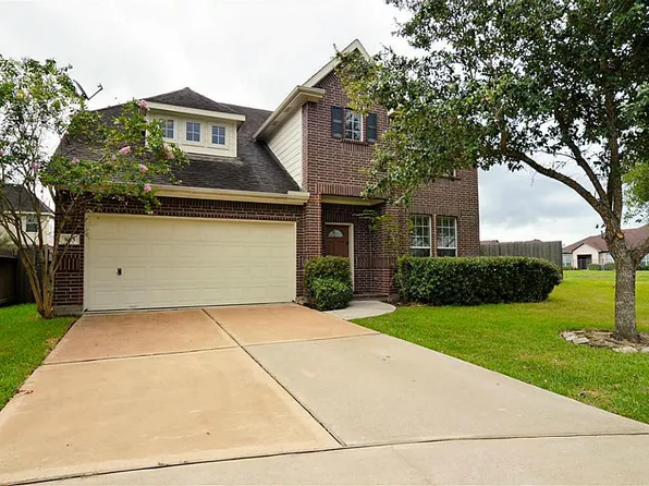 3915 Travis Lake Ct, Pearland, TX 77581