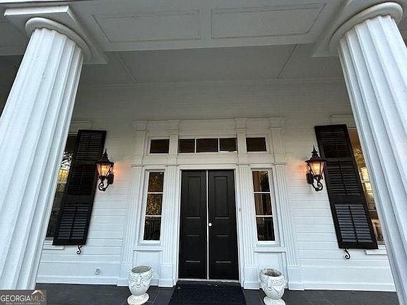 5th image of 112 Hillcrest Rd