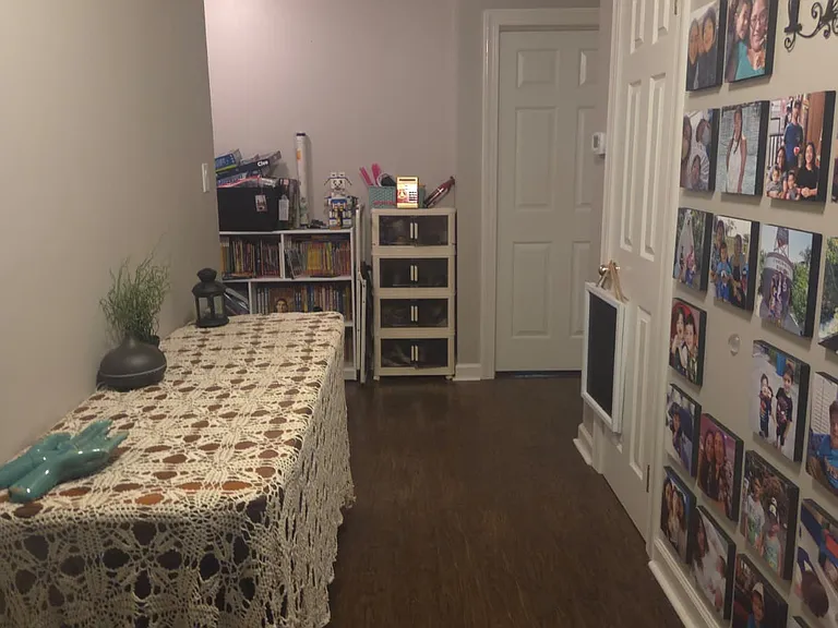 1010 Sherwood Cir — Photo 41