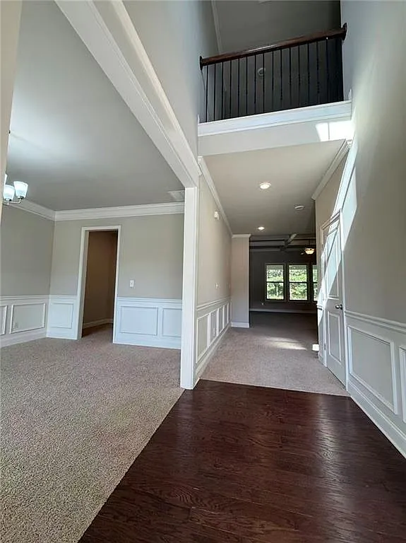 4 bed, 3.0 bath, 3640 sqft, $2,900 — Photo 2