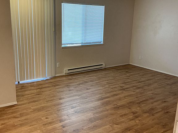 5th image of 4410 NW Wedgewood Ln APT 3