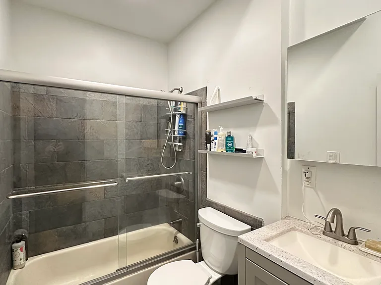 2316 Fitzwater St #1 — Photo 13