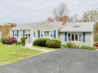 42 Sunset Dr, Burlington, MA 01803
