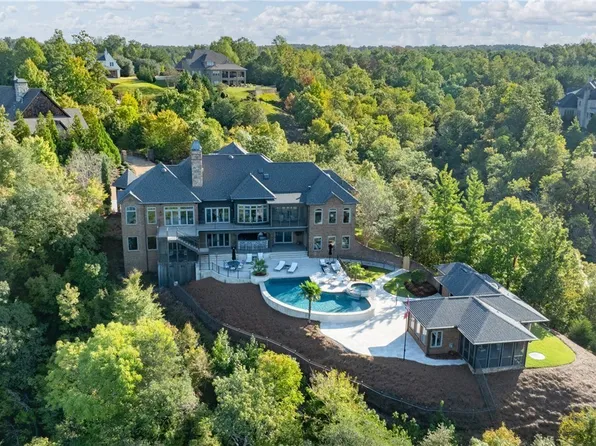 1231 Diamond Point Cir, Tuscaloosa, AL 35406