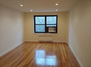 21308 73rd Ave APT 3P, Oakland Gardens, NY 11364