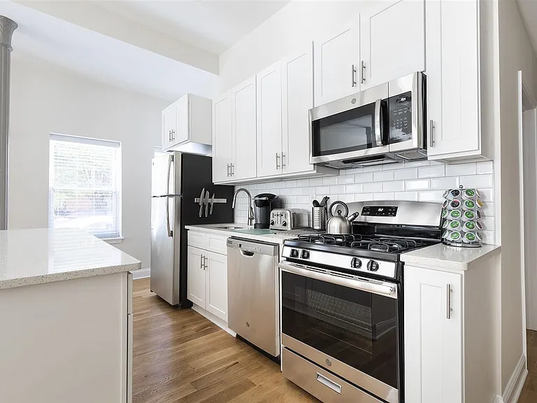 72 Wayne St #1 — Photo 5